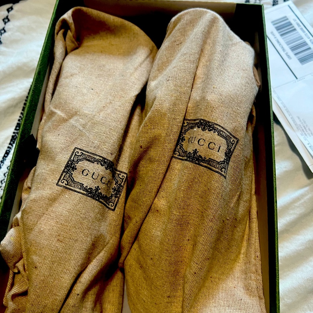 Gucci Ace Sneakers. Great Condition. Size 9